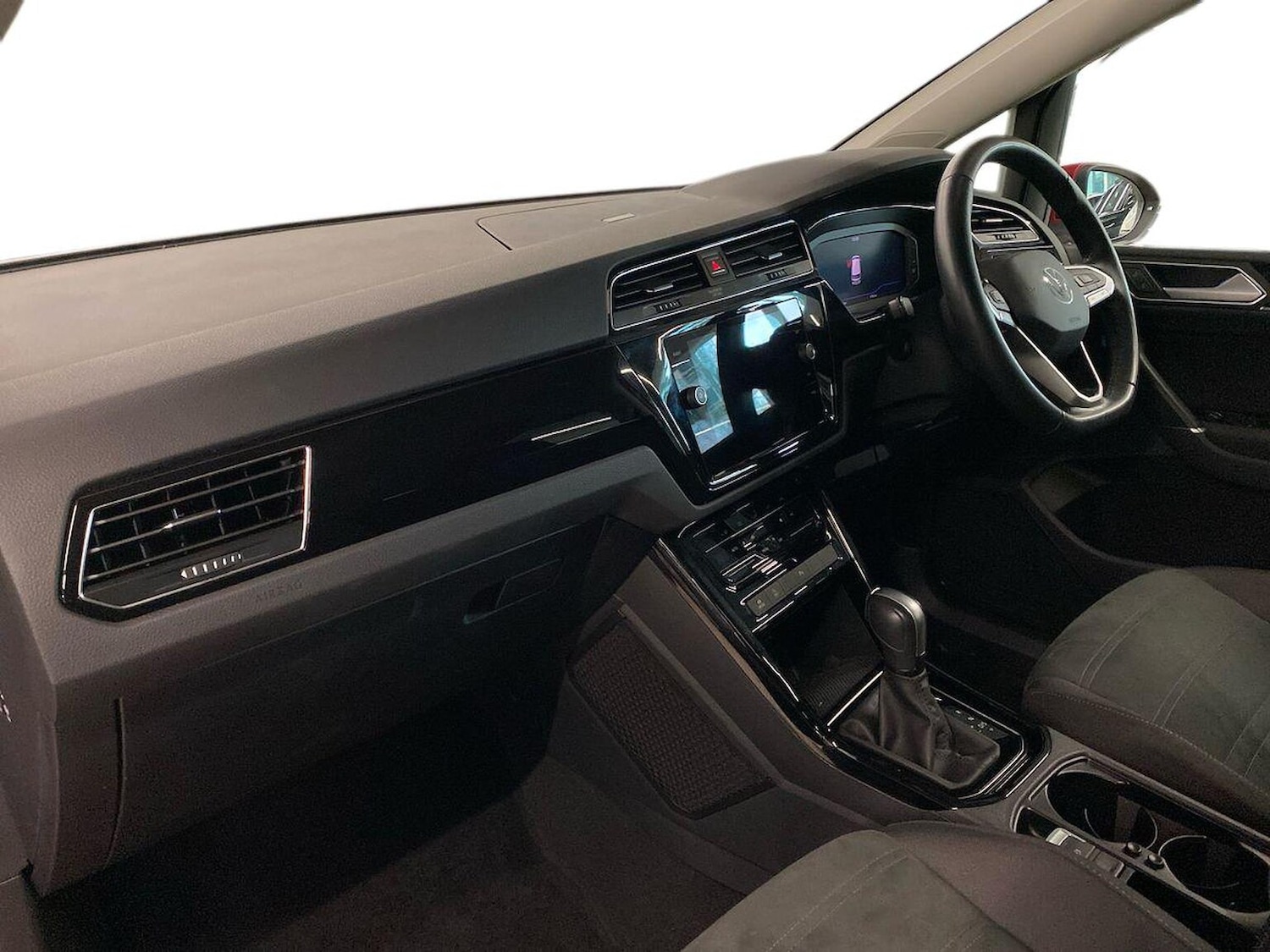 Used Volkswagen Touran 2023 for sale - 76543004: Photo 7