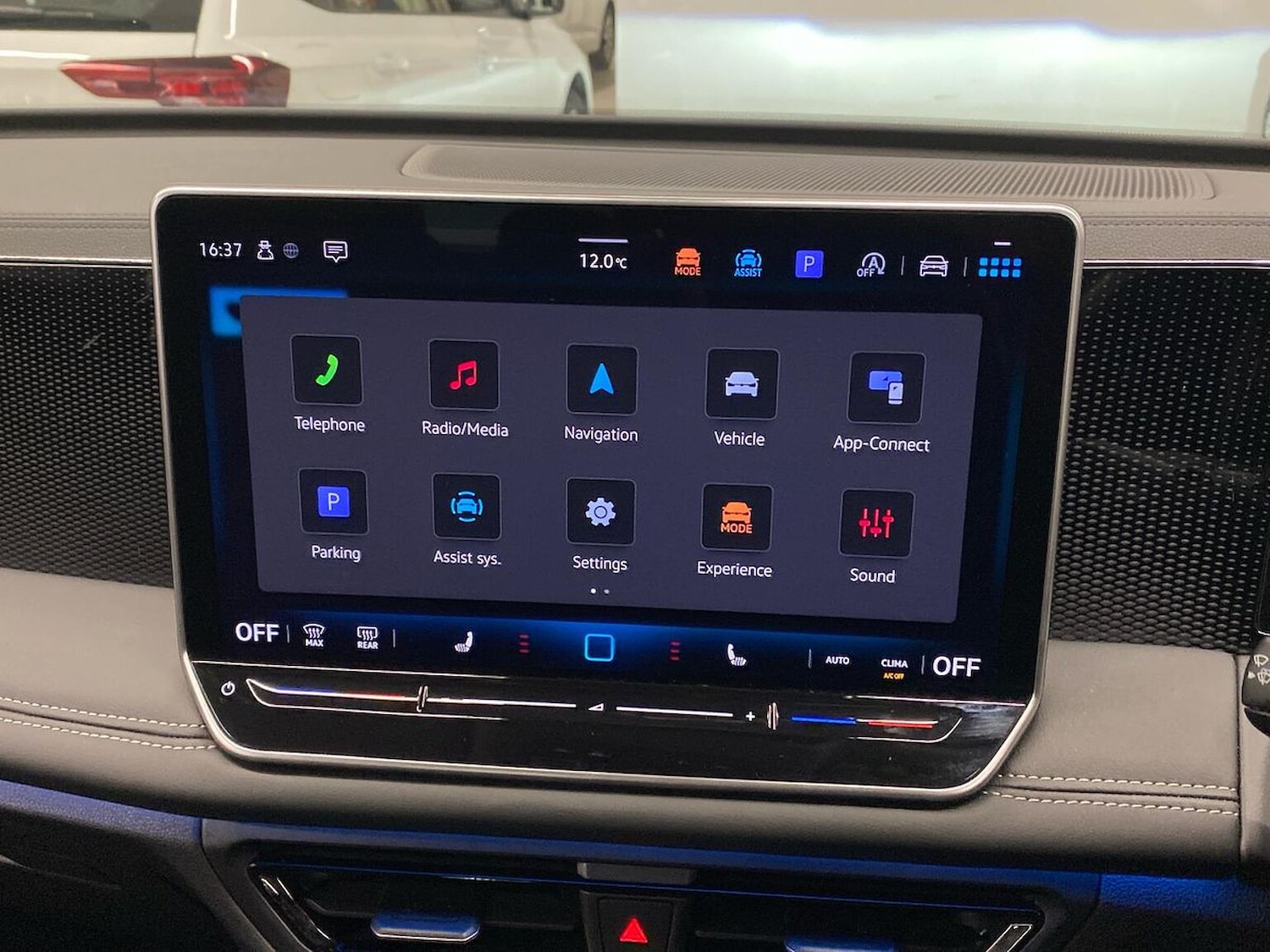 Used Volkswagen Tiguan 2024 for sale - 76735613: Photo 11