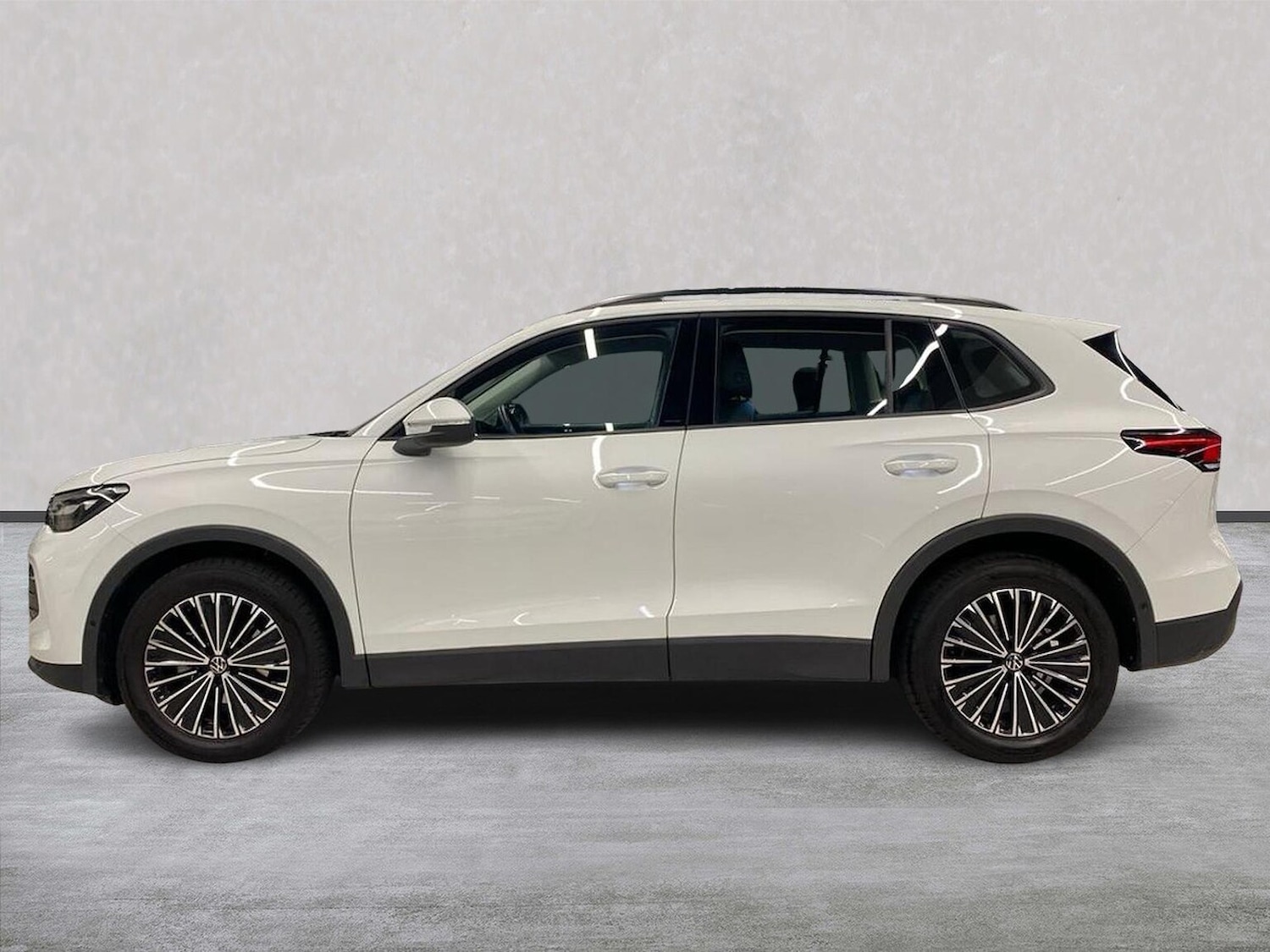 Used Volkswagen Tiguan 2024 for sale - 76735613: Photo 19