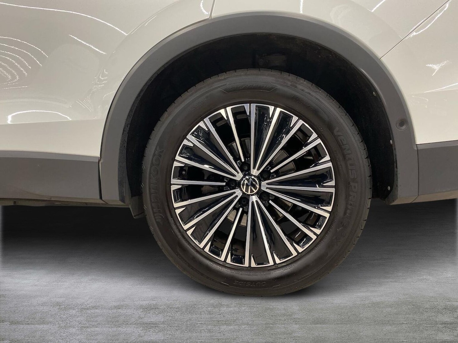 Used Volkswagen Tiguan 2024 for sale - 76735613: Photo 6