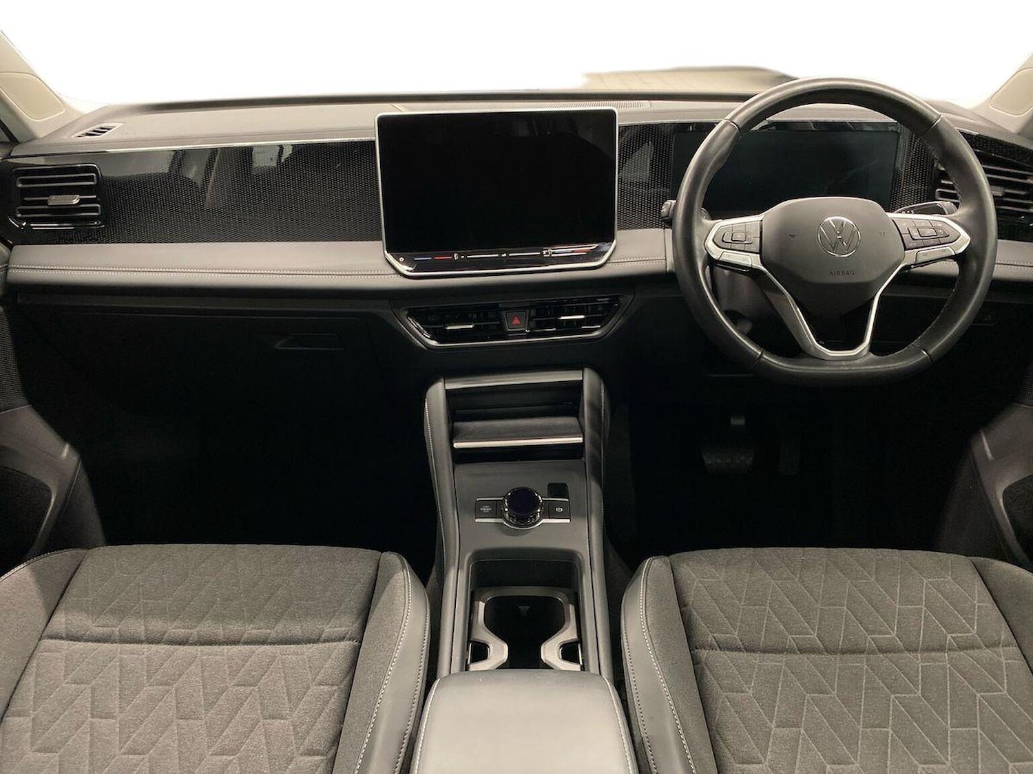 Used Volkswagen Tiguan 2024 for sale - 76735613: Photo 8