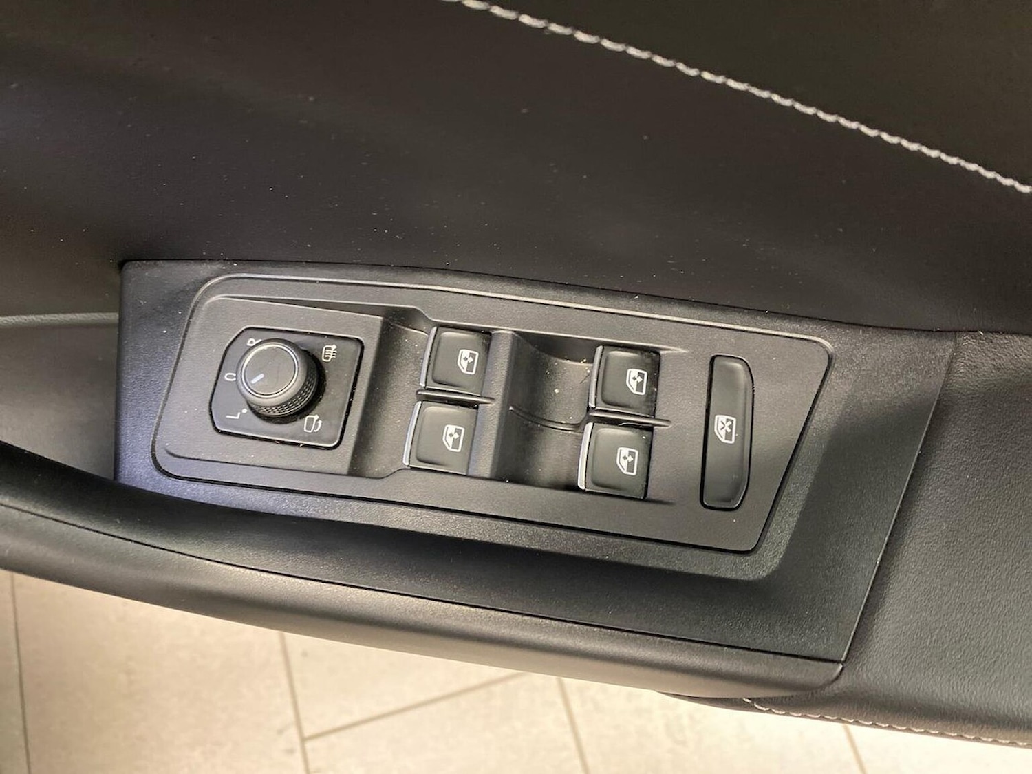 Used Volkswagen T-Roc 2022 for sale - 77003646: Photo 23