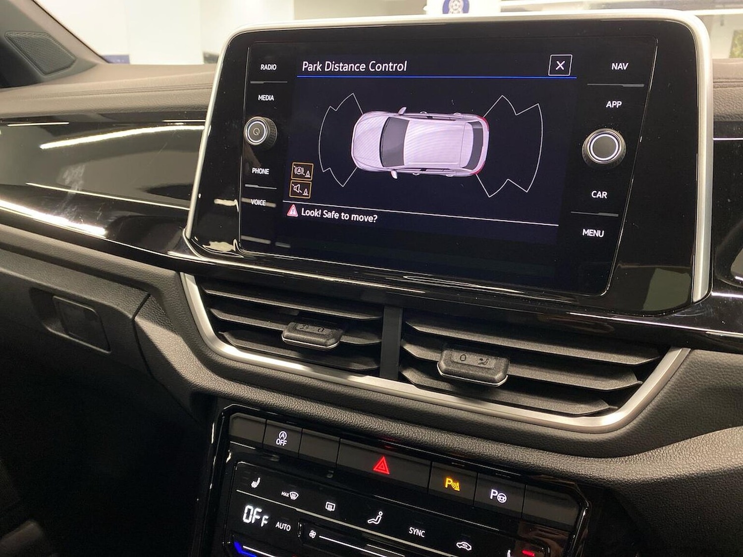 Used Volkswagen T-Roc 2022 for sale - 77003646: Photo 25