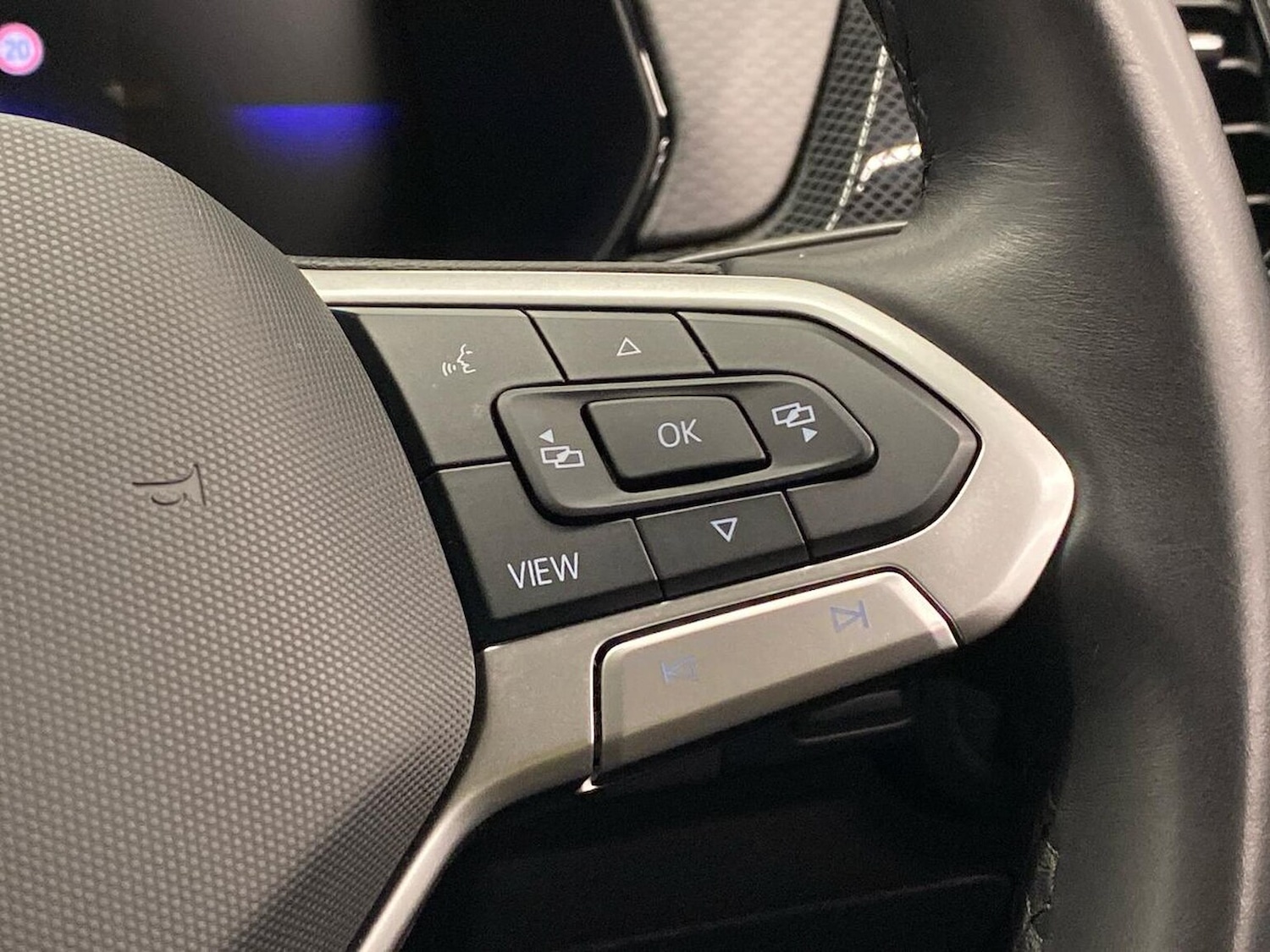 Used Volkswagen T-Cross 2024 for sale - 76637766: Photo 24