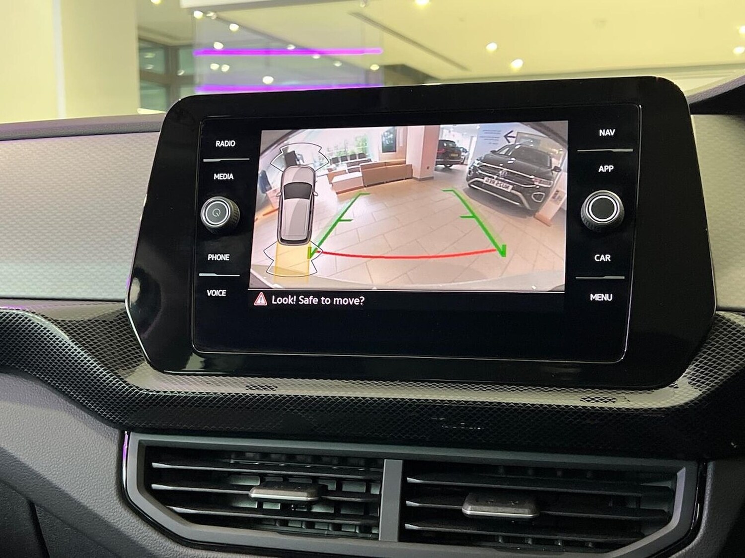 Used Volkswagen T-Cross 2025 for sale - 77916123: Photo 23