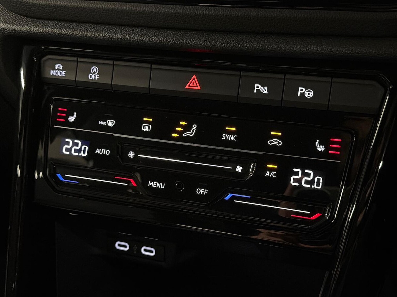 Used Volkswagen T-Roc 2025 for sale - 77090091: Photo 14