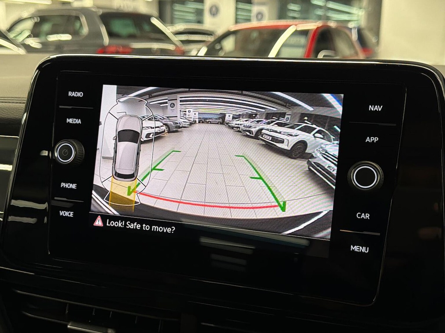 Used Volkswagen T-Roc 2025 for sale - 77090091: Photo 25