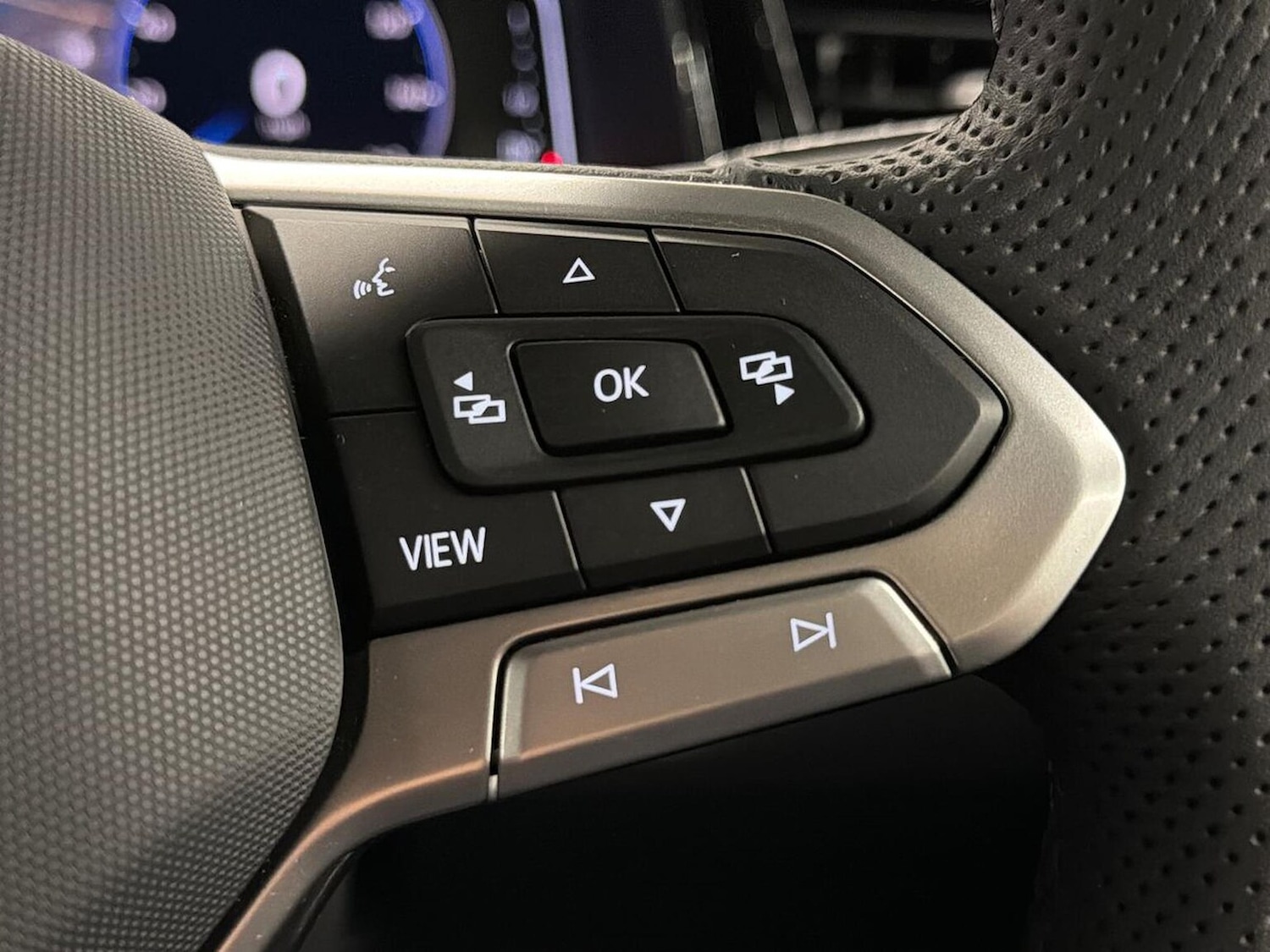 Used Volkswagen T-Roc 2025 for sale - 77090091: Photo 28