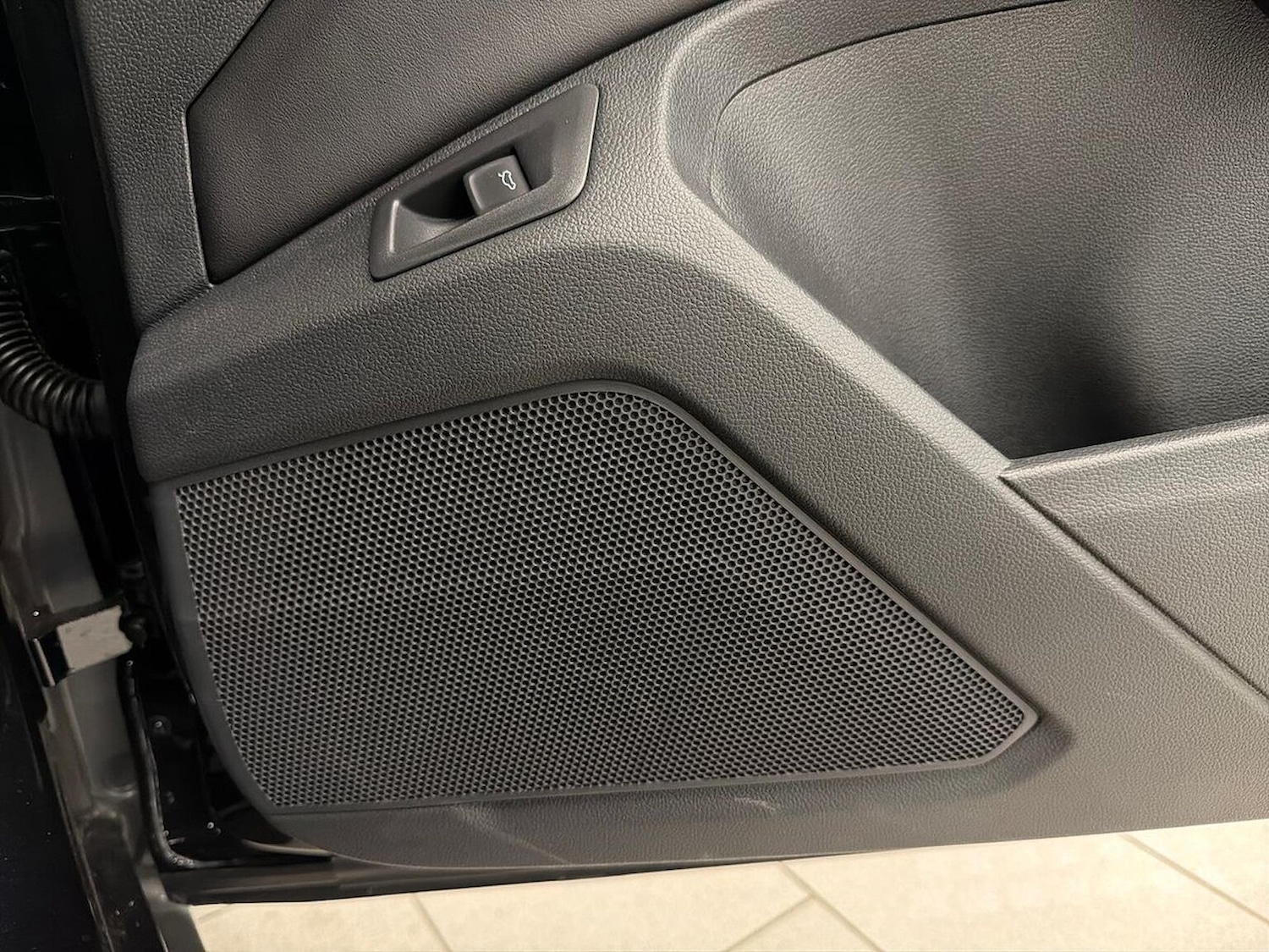 Used Volkswagen T-Roc 2025 for sale - 77090091: Photo 32