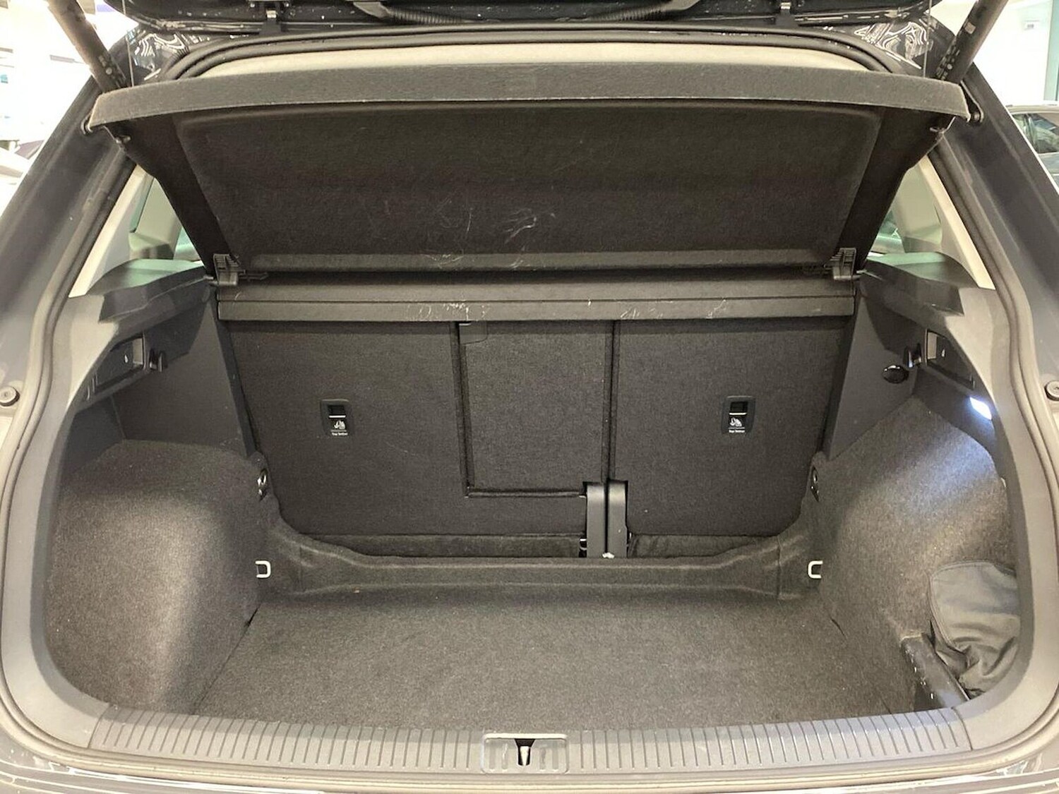 Used Volkswagen Tiguan 2022 for sale - 76182440: Photo 17