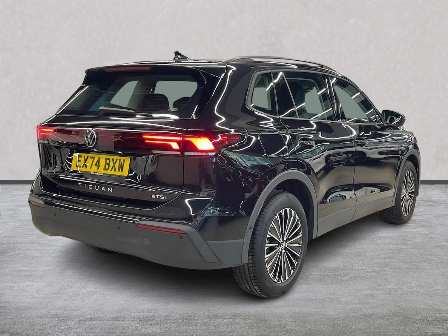 Used Volkswagen Tiguan 2024 for sale - 76694608: Photo 18