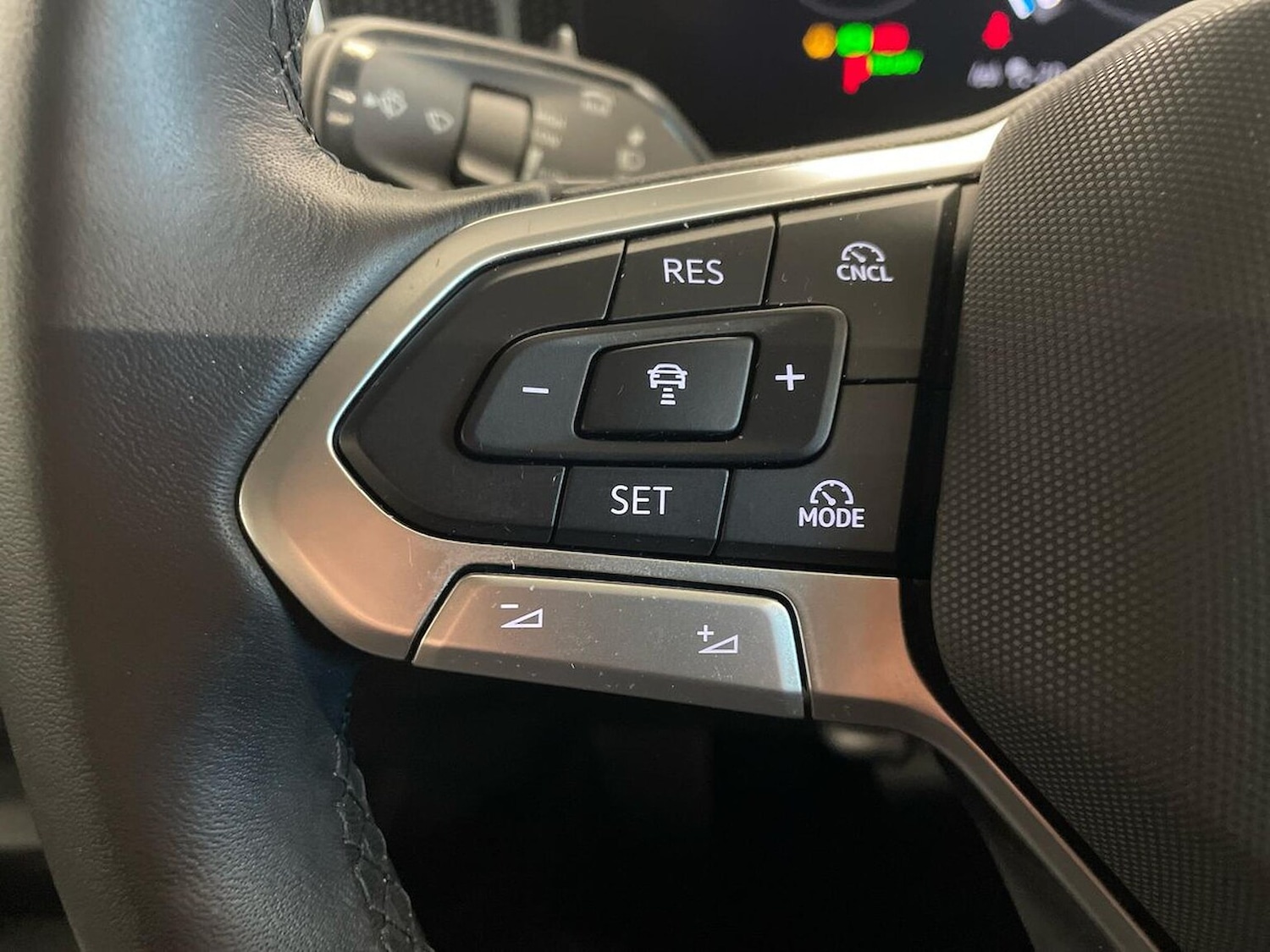 Used Volkswagen Tiguan 2024 for sale - 76694608: Photo 27