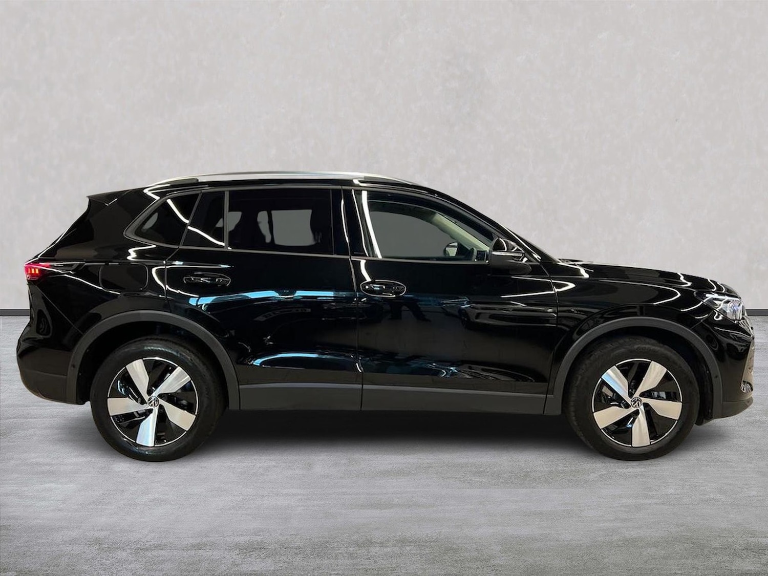 Used Volkswagen Tiguan 2025 for sale - 78195135: Photo 3