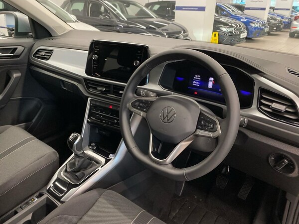 Used Volkswagen T-Roc 2025 for sale - 76219190: Photo 15