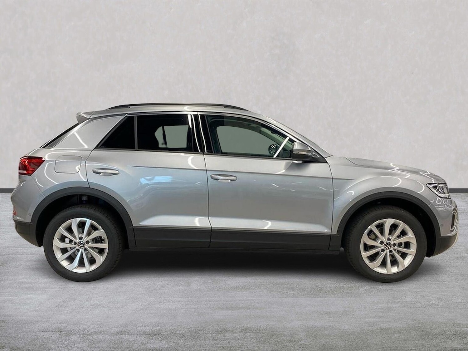 Used Volkswagen T-Roc 2025 for sale - 76219190: Photo 3