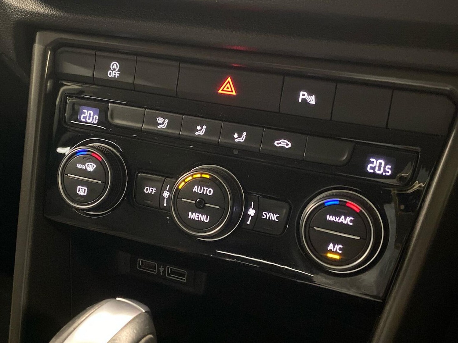 Used Volkswagen T-Roc 2020 for sale - 77069964: Photo 14