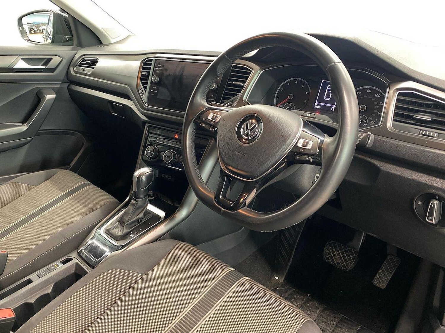 Used Volkswagen T-Roc 2020 for sale - 77069964: Photo 17