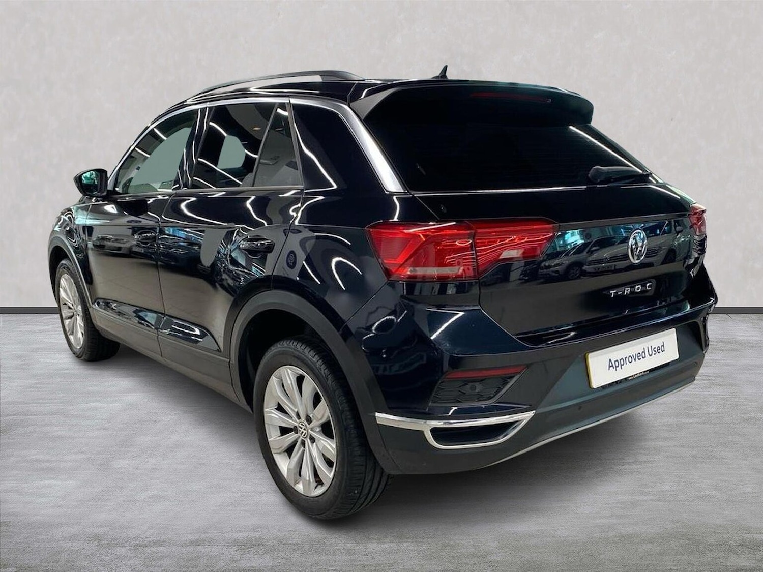 Used Volkswagen T-Roc 2020 for sale - 77069964: Photo 2