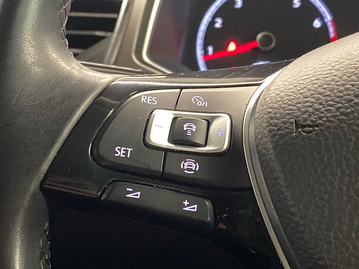 Used Volkswagen T-Roc 2020 for sale - 77069964: Photo 28