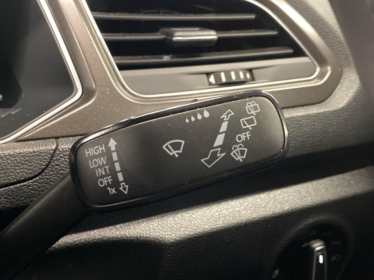 Used Volkswagen T-Roc 2020 for sale - 77069964: Photo 29