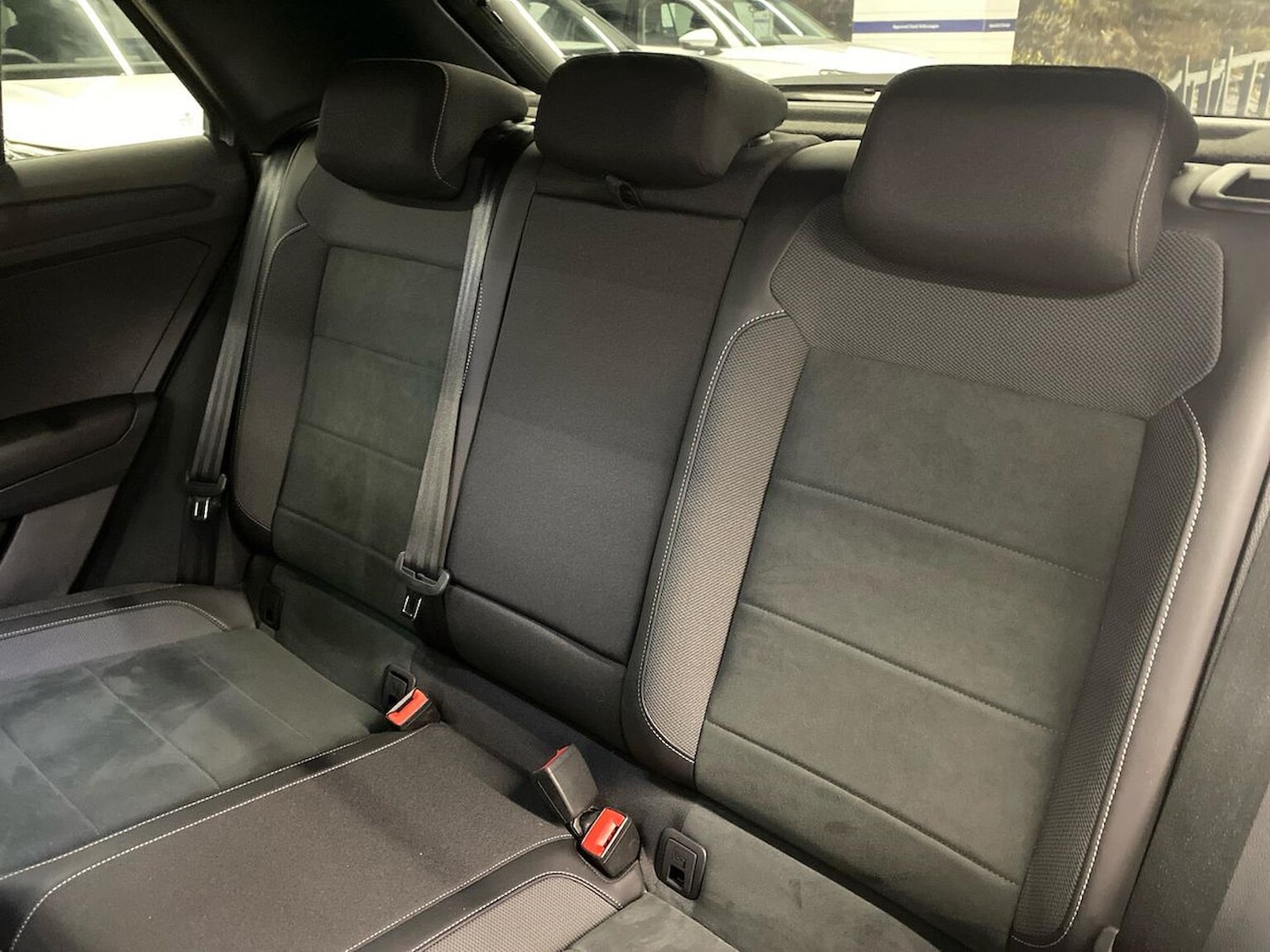 Used Volkswagen T-Roc 2023 for sale - 76785191: Photo 16