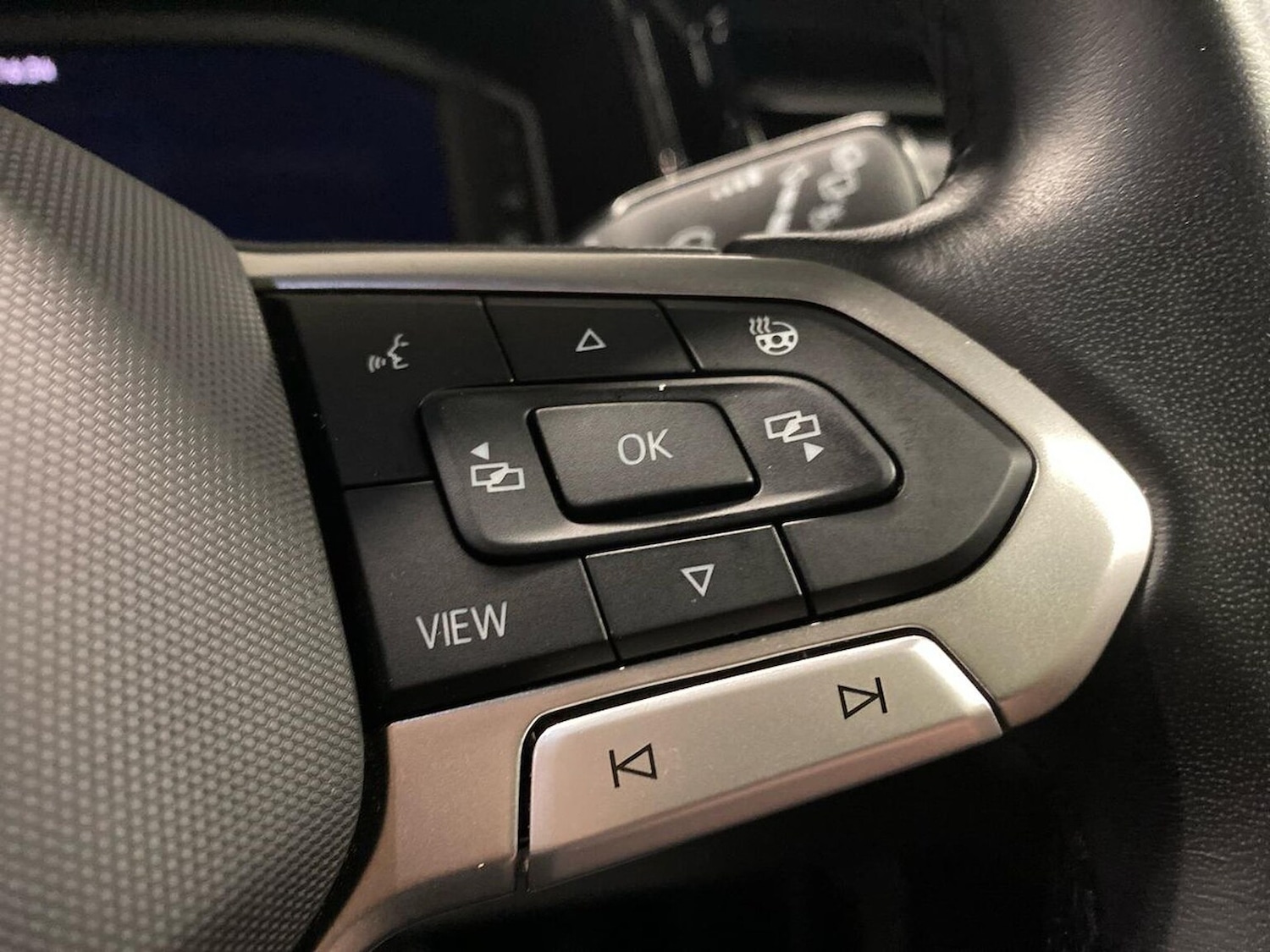 Used Volkswagen T-Roc 2023 for sale - 76785191: Photo 26