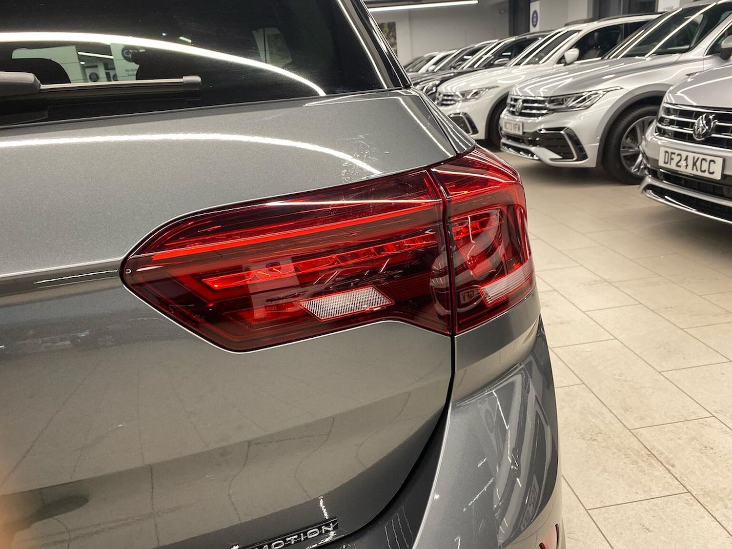 Used Volkswagen T-Roc 2023 for sale - 76785191: Photo 32