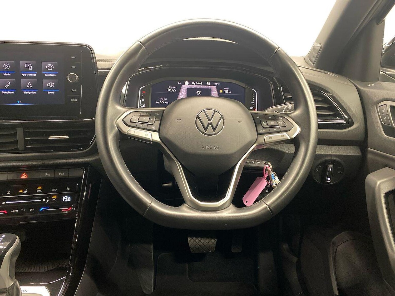 Used Volkswagen T-Roc 2023 for sale - 76785191: Photo 9