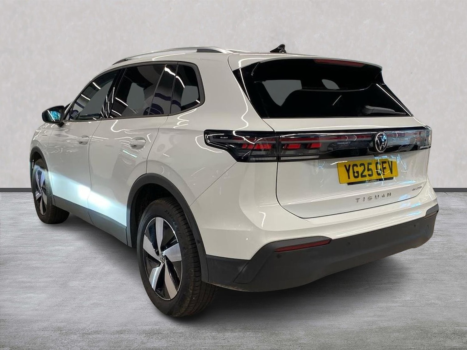 Used Volkswagen Tiguan 2025 for sale - 76129030: Photo 2