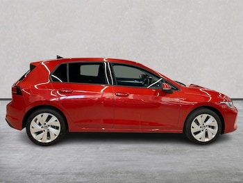 Used Volkswagen Golf 2024 for sale - 75628357: Photo