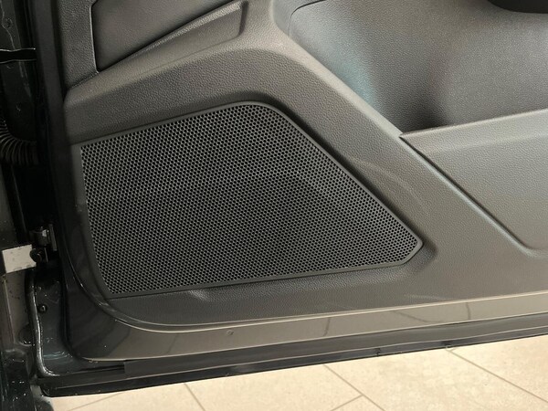 Used Volkswagen T-Roc 2025 for sale - 76102524: Photo 30