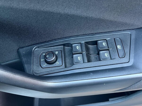 Used Volkswagen T-Roc 2025 for sale - 76030415: Photo 21