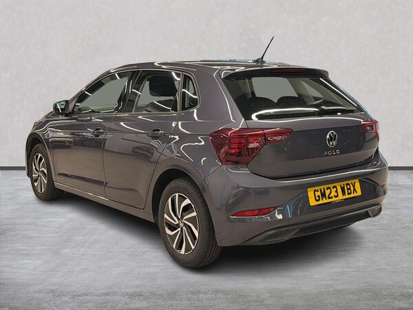 Used Volkswagen Polo 2023 for sale - 76102521: Photo 2