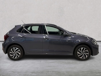 Used Volkswagen Polo 2023 for sale - 76102521: Photo 3