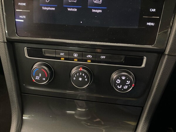 Used Volkswagen Golf 2019 for sale - 76159540: Photo 12
