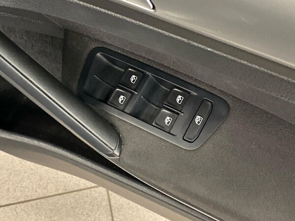 Used Volkswagen Golf 2019 for sale - 76159540: Photo 21