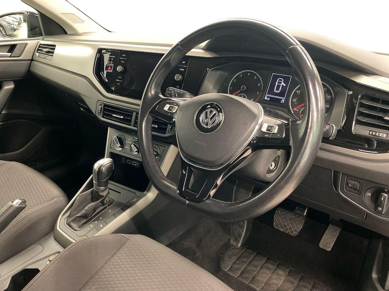 Used Volkswagen Polo 2018 for sale - 77073241: Photo 15
