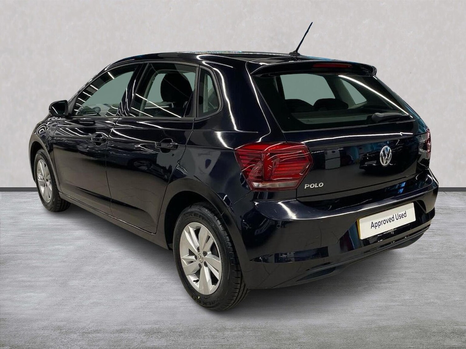 Used Volkswagen Polo 2018 for sale - 77073241: Photo 2