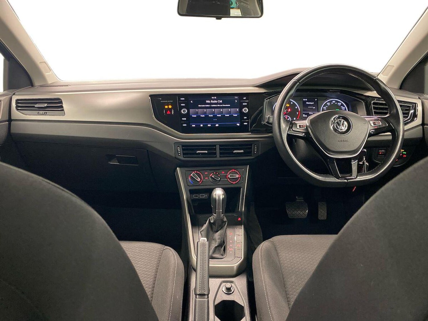 Used Volkswagen Polo 2018 for sale - 77073241: Photo 8