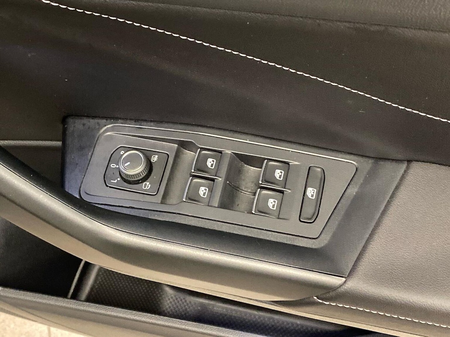 Used Volkswagen T-Roc 2022 for sale - 77567676: Photo 21