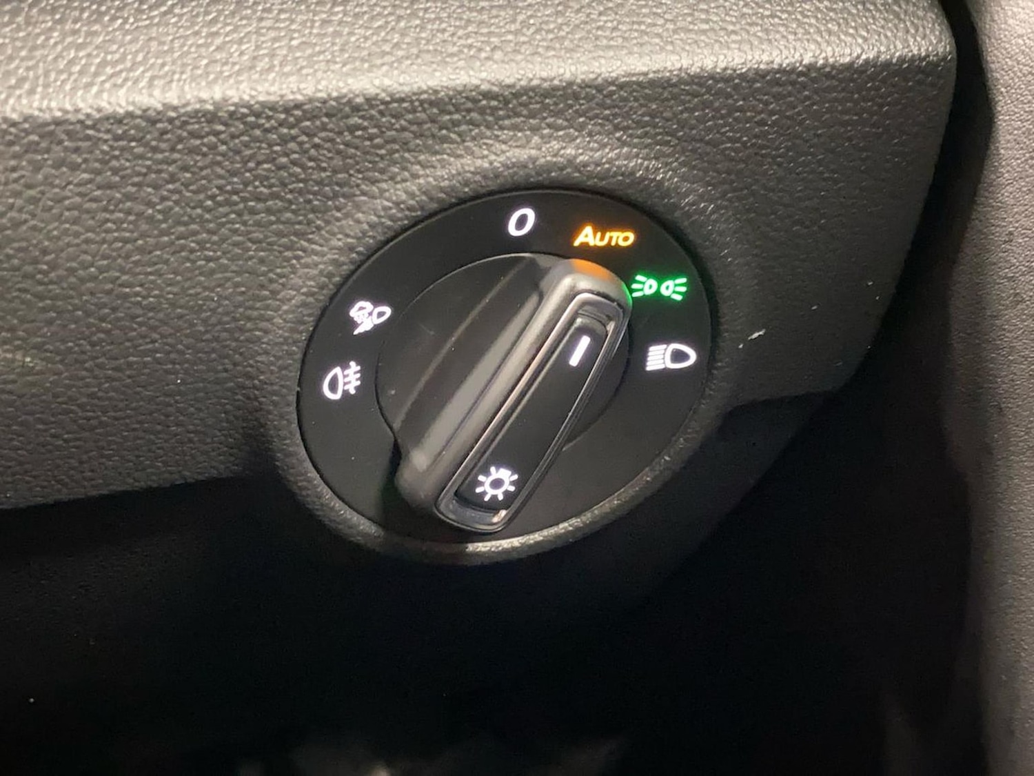 Used Volkswagen T-Roc 2022 for sale - 77567676: Photo 22