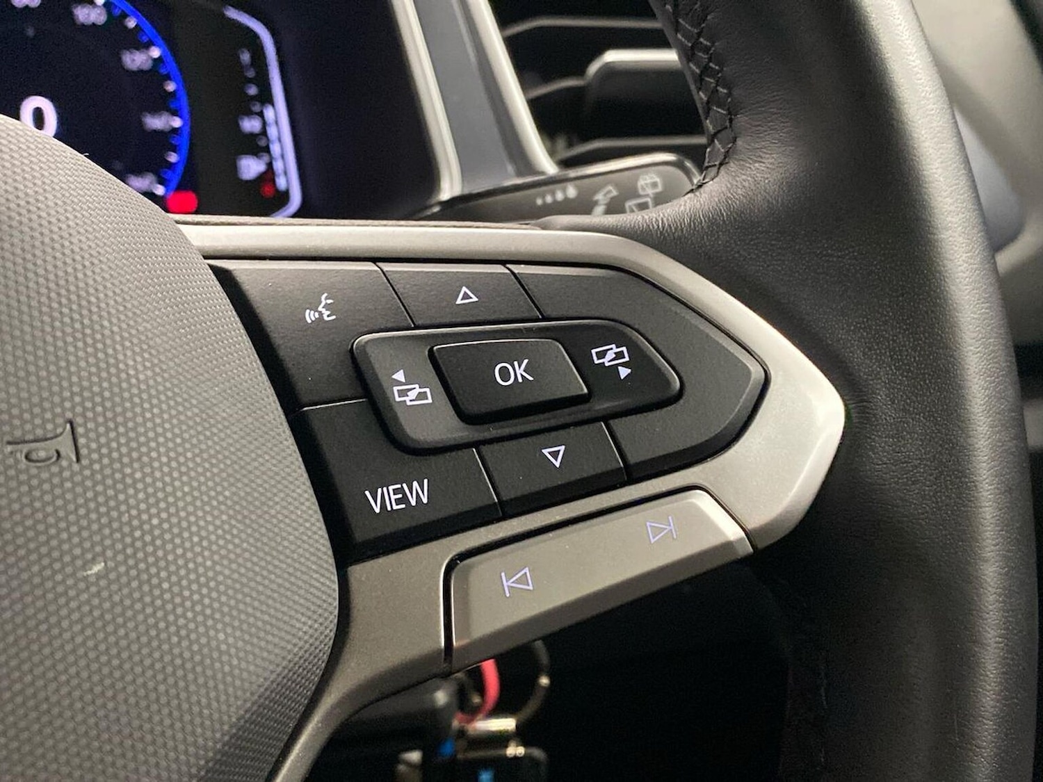 Used Volkswagen T-Roc 2022 for sale - 77567676: Photo 26