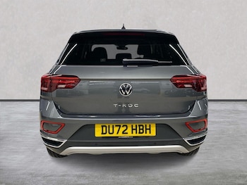 Used Volkswagen T-Roc 2022 for sale - 77567676: Photo