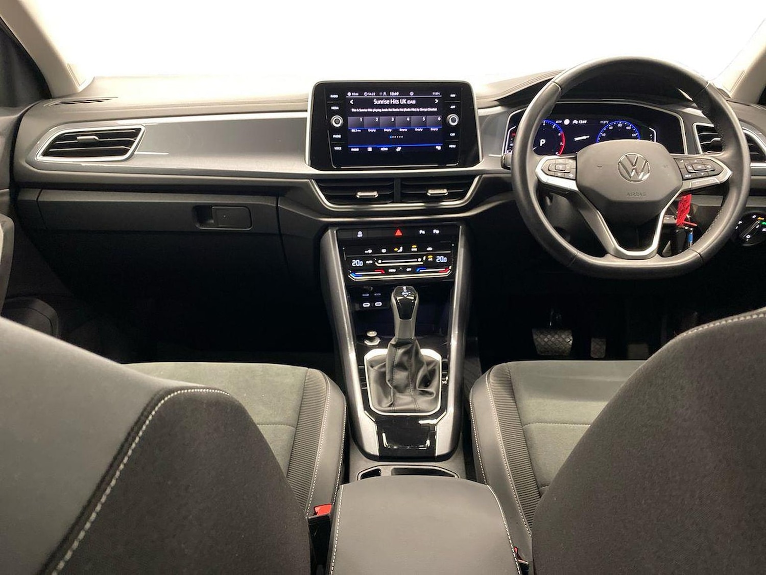 Used Volkswagen T-Roc 2022 for sale - 77567676: Photo 8