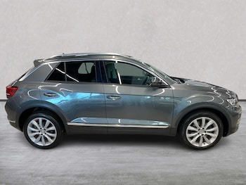 Used Volkswagen T-Roc 2018 for sale - 78980134: Photo