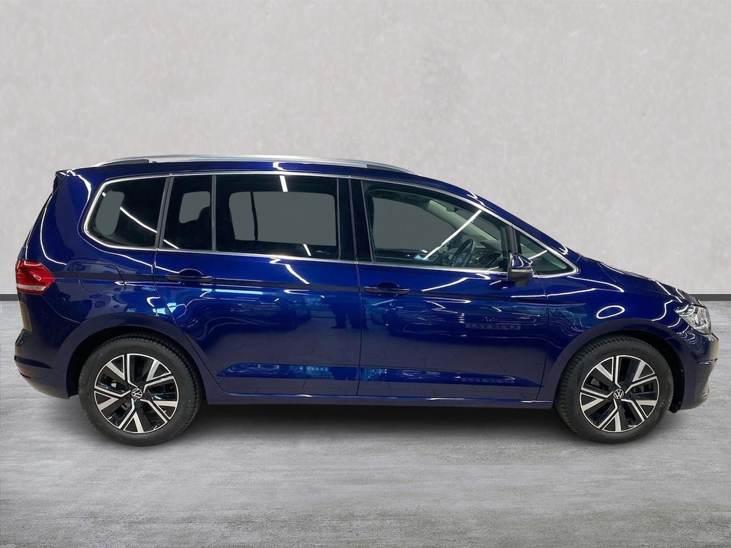 Used Volkswagen Touran 2020 for sale - 78195250: Photo 3