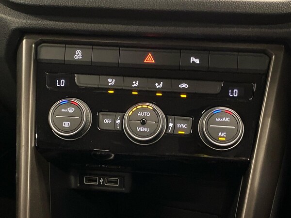 Used Volkswagen T-Roc 2019 for sale - 75956595: Photo 12