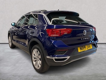 Used Volkswagen T-Roc 2019 for sale - 75956595: Photo 2