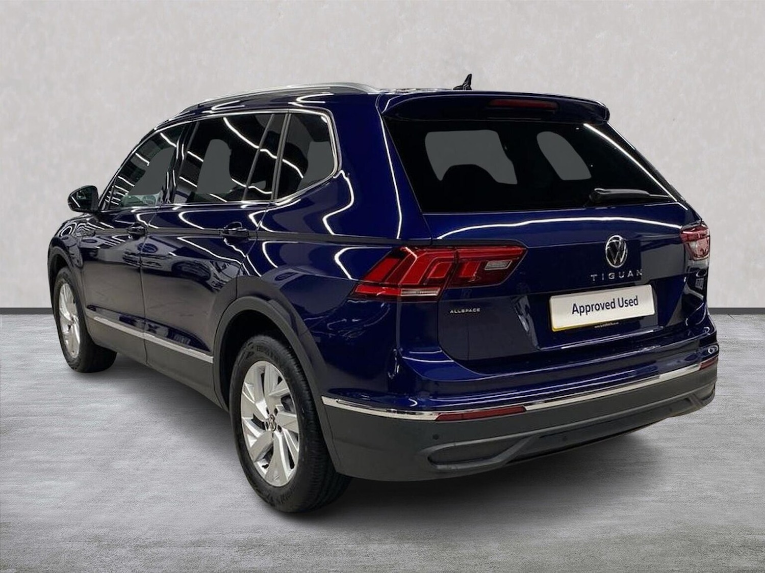 Used Volkswagen Tiguan Allspace 2024 for sale - 77487854: Photo 2