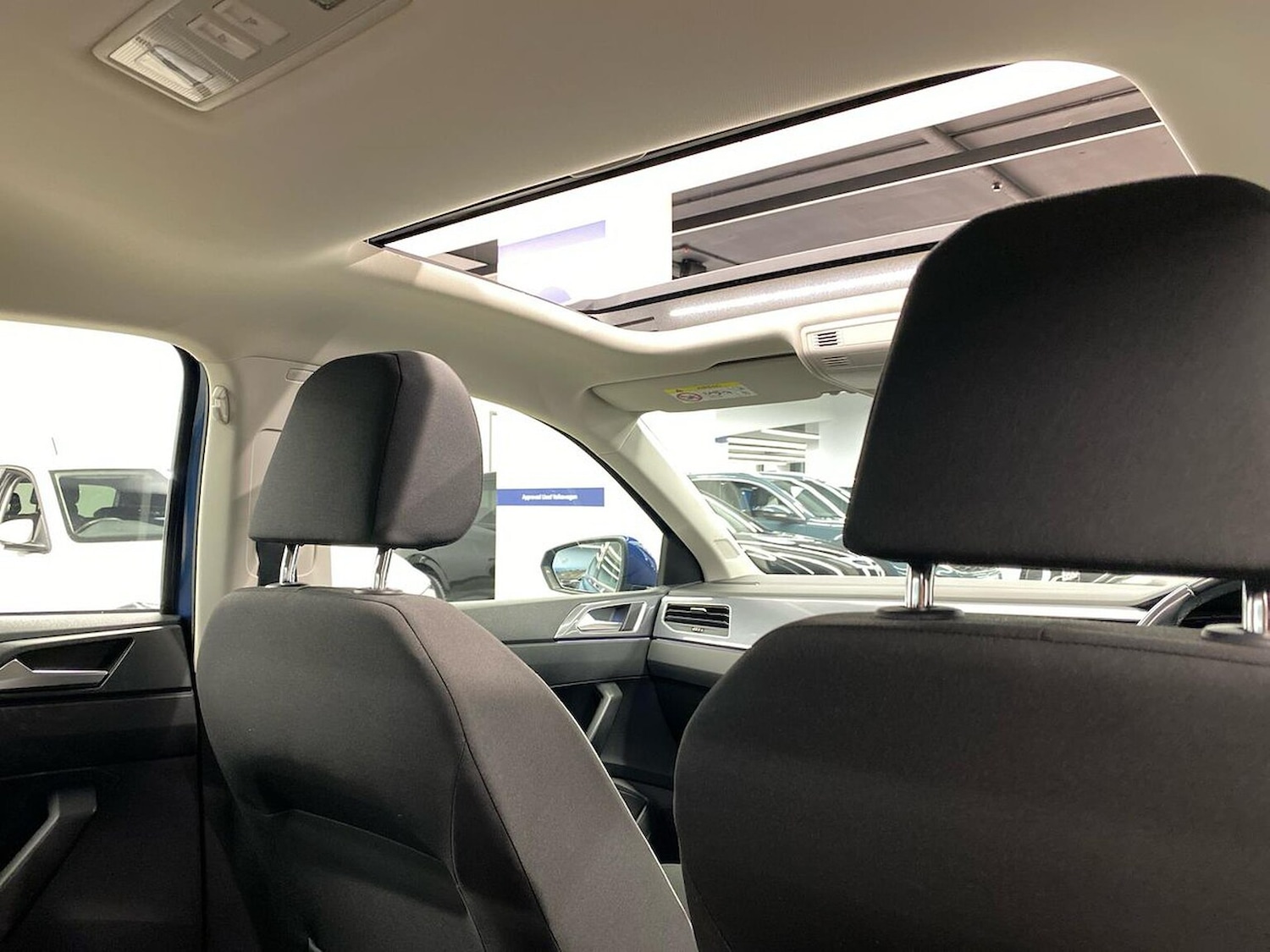 Used Volkswagen Polo 2020 for sale - 76924622: Photo 2